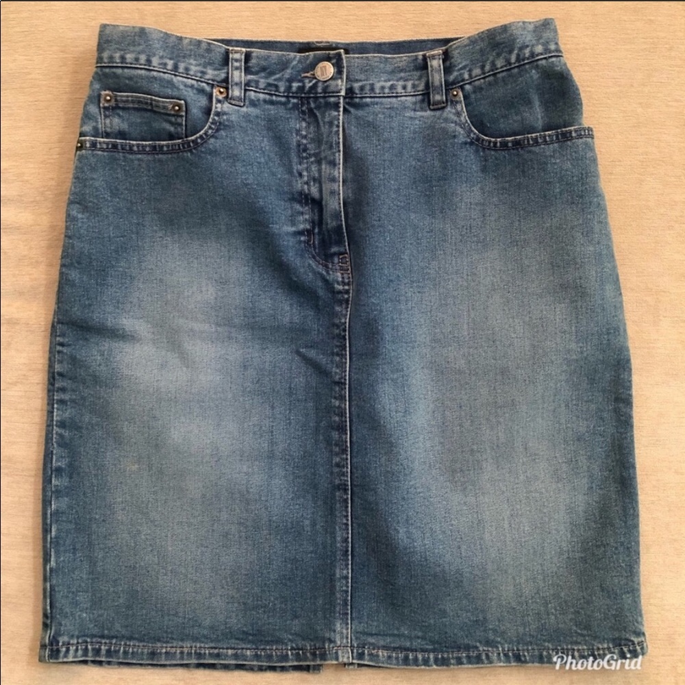 NY & Company jean skirt. NWOT